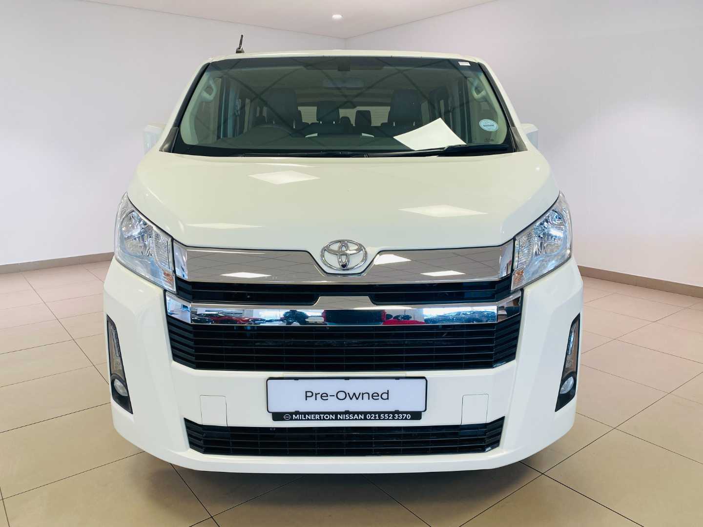 2023 TOYOTA Quantum 2.8 Gl 11 Seat - Image 2
