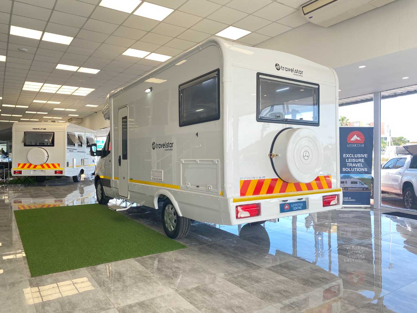 2025 MERCEDES-BENZ Sprinter 317 2.0 Cdi Mh Lwb a/T F/c - Image 5