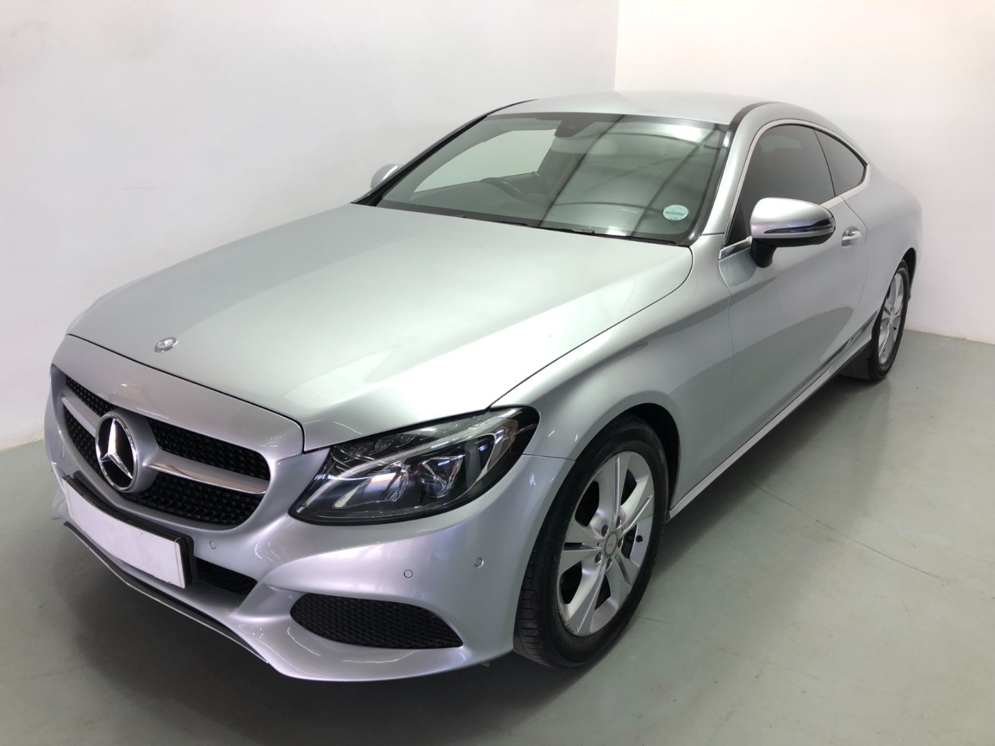 2016 MERCEDES-BENZ C Class (2014) C200 Coupe a/t - Image 2