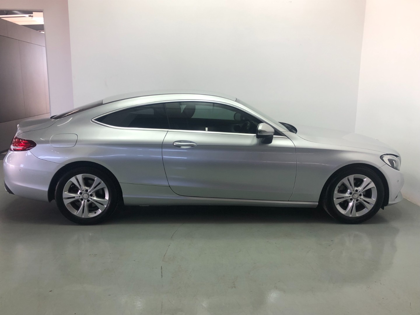 2016 MERCEDES-BENZ C Class (2014) C200 Coupe a/t - Image 6