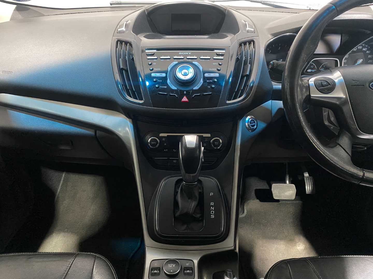 2014 FORD Kuga 2.0 Tdci Trend Awd Powershift - Image 18