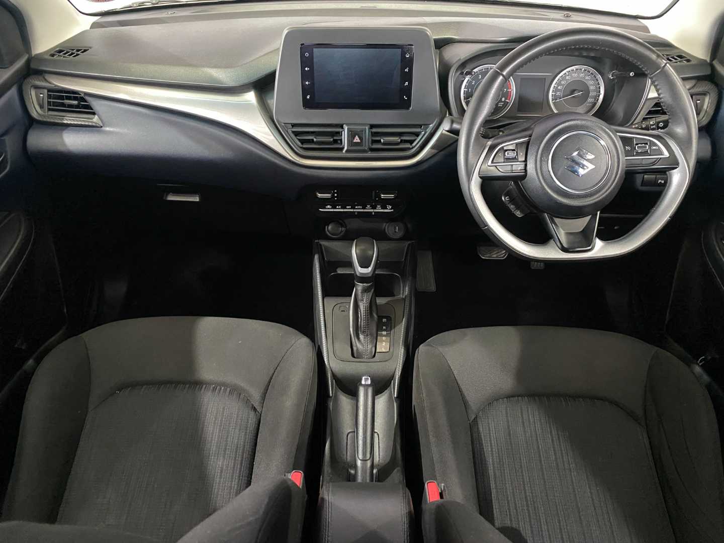 2024 SUZUKI Baleno 1.5 Gl a/t - Image 14