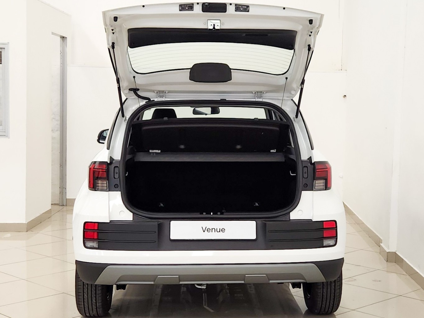 2025 HYUNDAI Venue 1.2 Executive Mt My24 - Image 20