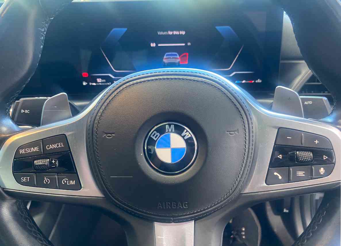 2024 BMW 3 Series (G20) 318i M Sport a/T - Image 17