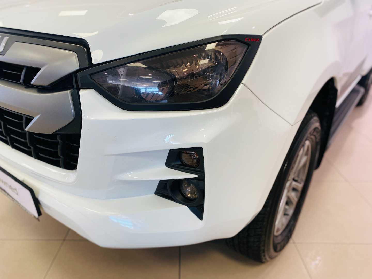 2023 ISUZU D-max 1.9 Ddi Hr Ls a/T E-cab - Image 18
