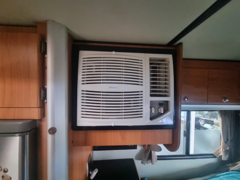 2018 IVECO Daily 6 Berth Motorhome - Image 9