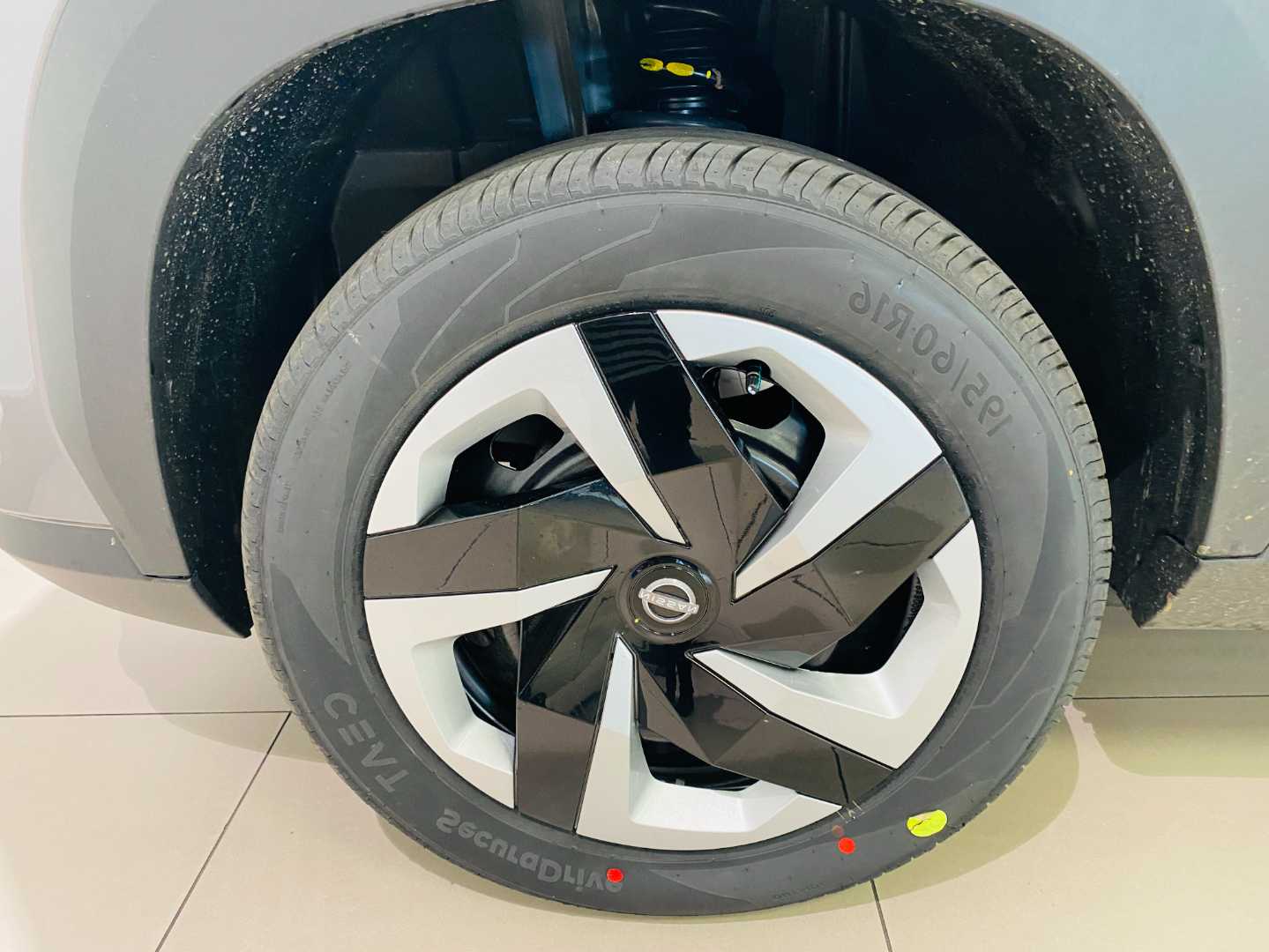 2025 NISSAN Magnite 1.0 Visia Mt* - Image 20