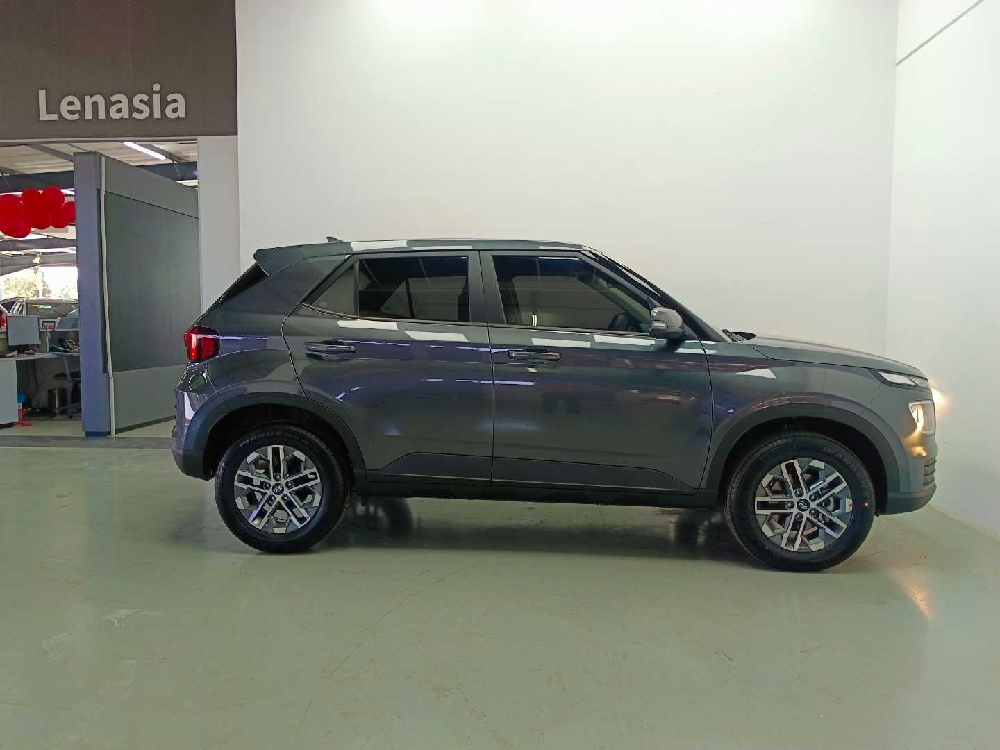 2025 HYUNDAI VENUE 1.0 EXECUTIVE DCT - Image 2