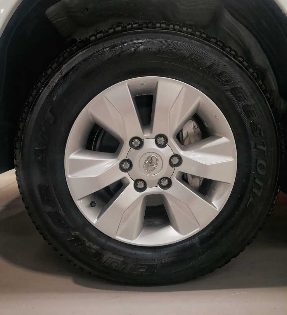 2019 TOYOTA Hilux 2.4 Gd-6 Srx 4x4 P/U S/c MT Navi - Image 5
