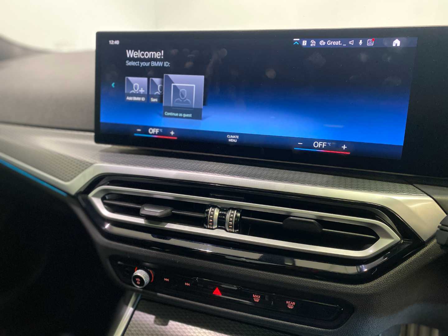 2024 BMW 3 Series (G20) 320i M Sport a/T - Image 13