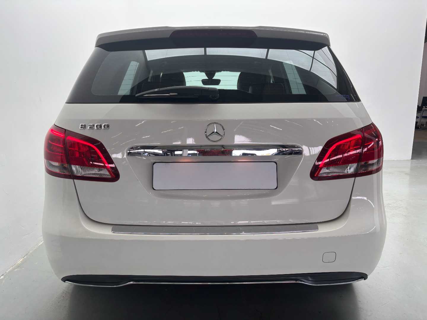2015 MERCEDES-BENZ B Class 200 A/t - Image 3