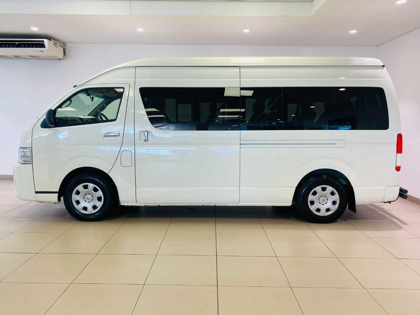 2024 TOYOTA Quantum Hiace 2.5 D-4d 14 Seat - Image 6