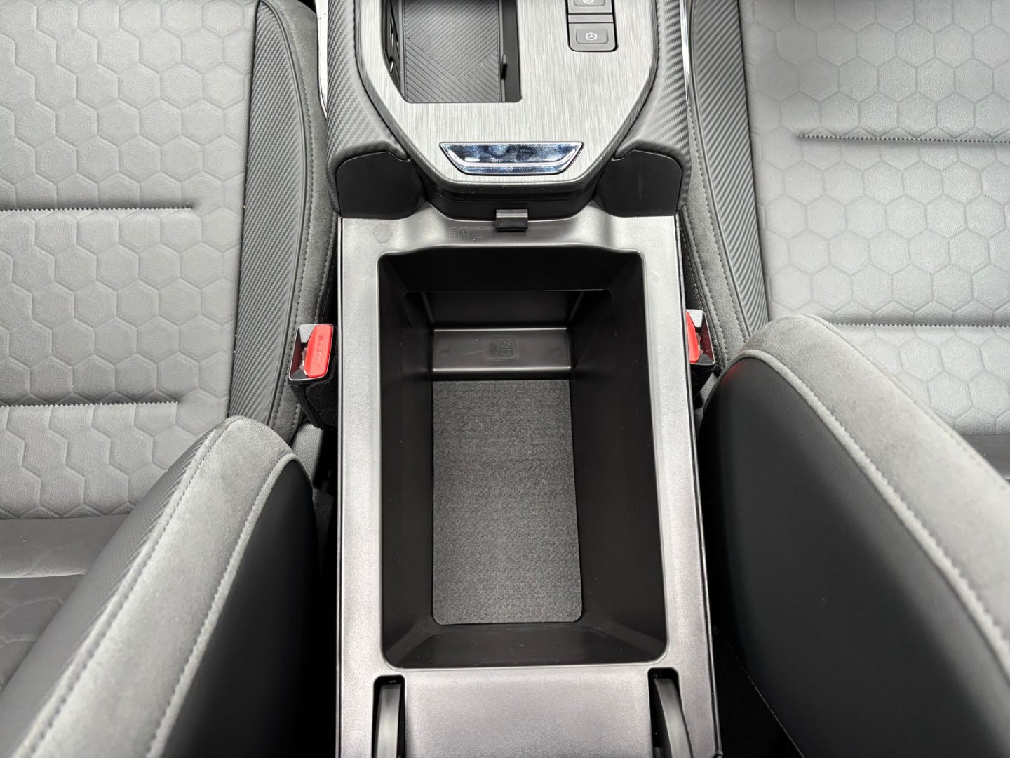 2025 HAVAL H6 Gt 1.5t Hybrid Dht Ultra Luxury 4wd Phev - Image 12