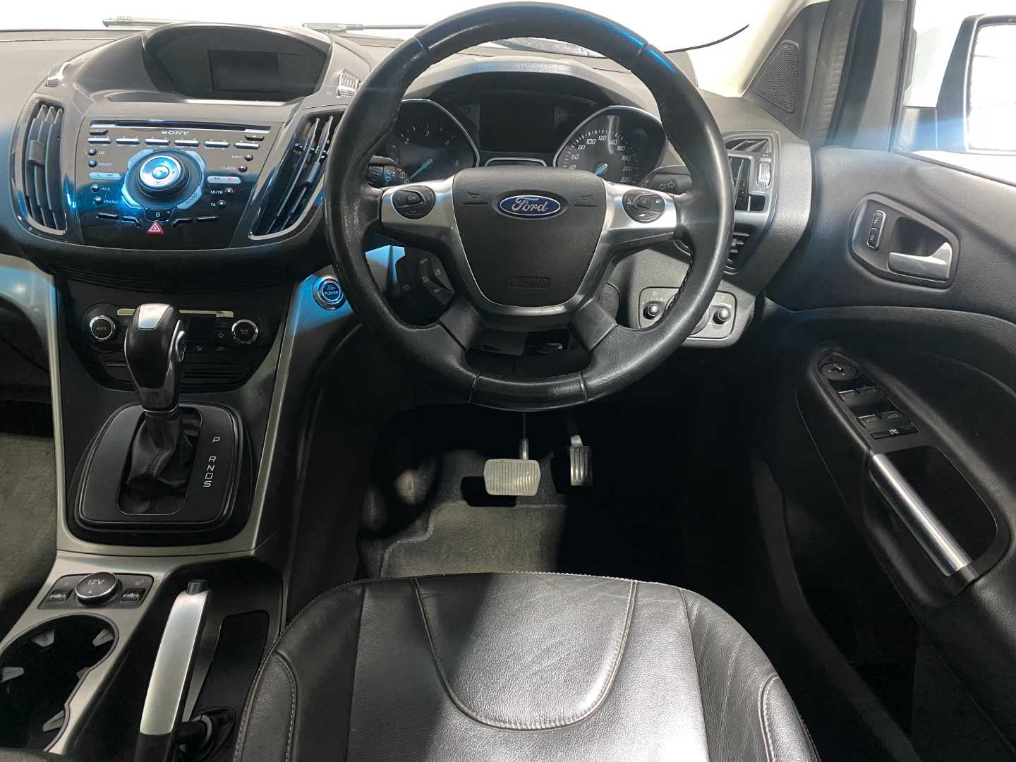 2014 FORD Kuga 2.0 Tdci Trend Awd Powershift - Image 17