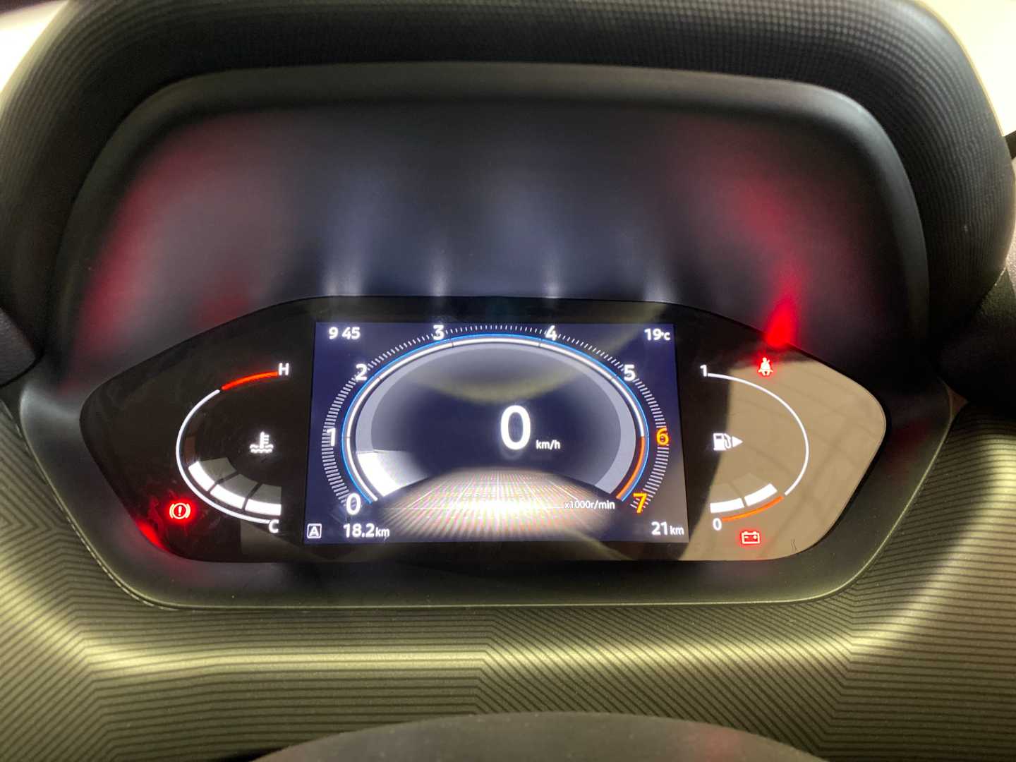 2025 NISSAN Magnite 1.0 Acenta Mt* - Image 16