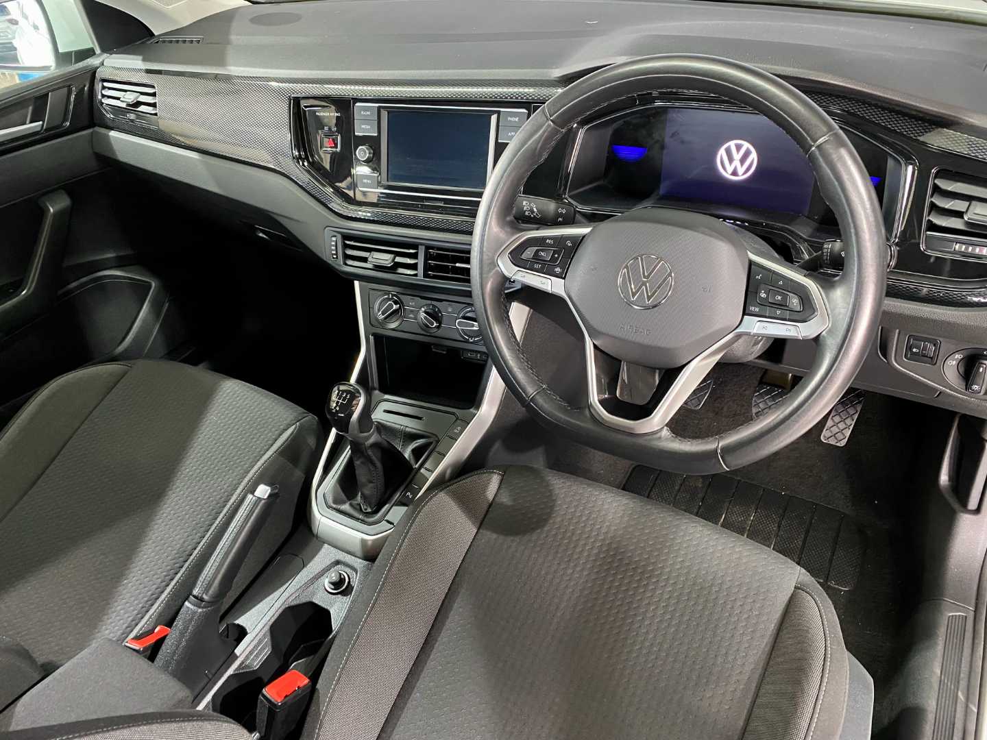 2024 VOLKSWAGEN Polo Playa / 1.0 Tsi Life - Image 11
