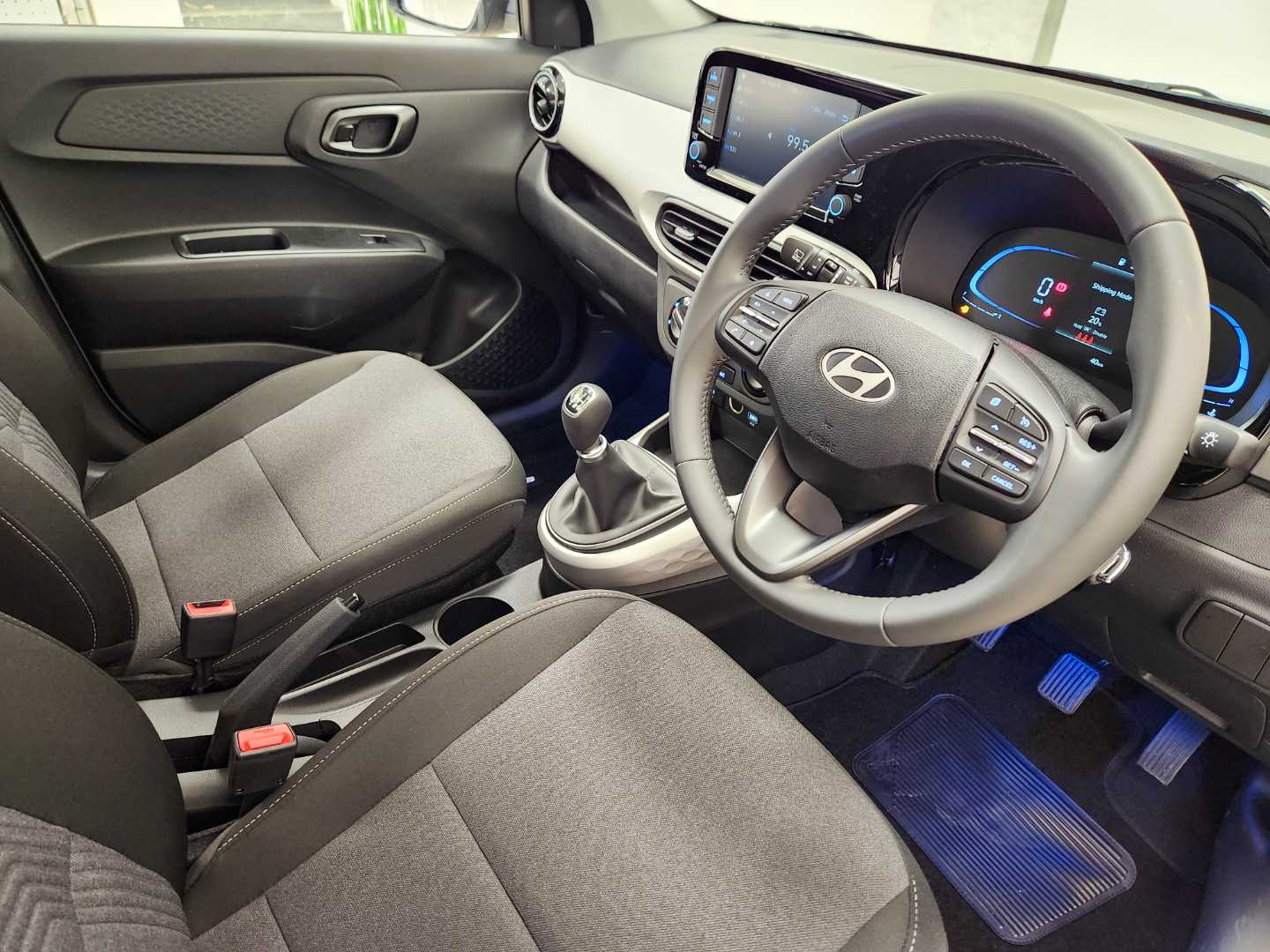 2025 HYUNDAI Exter 1.2 Mt Executive My24 - Image 8