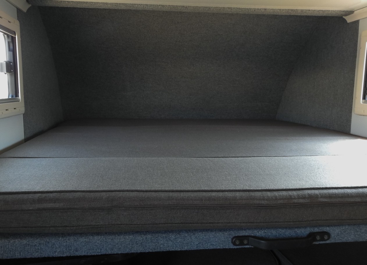 2019 TOYOTA Hilux 2.4 Gd-6 Srx 4x4 P/U S/c MT Navi - Image 8