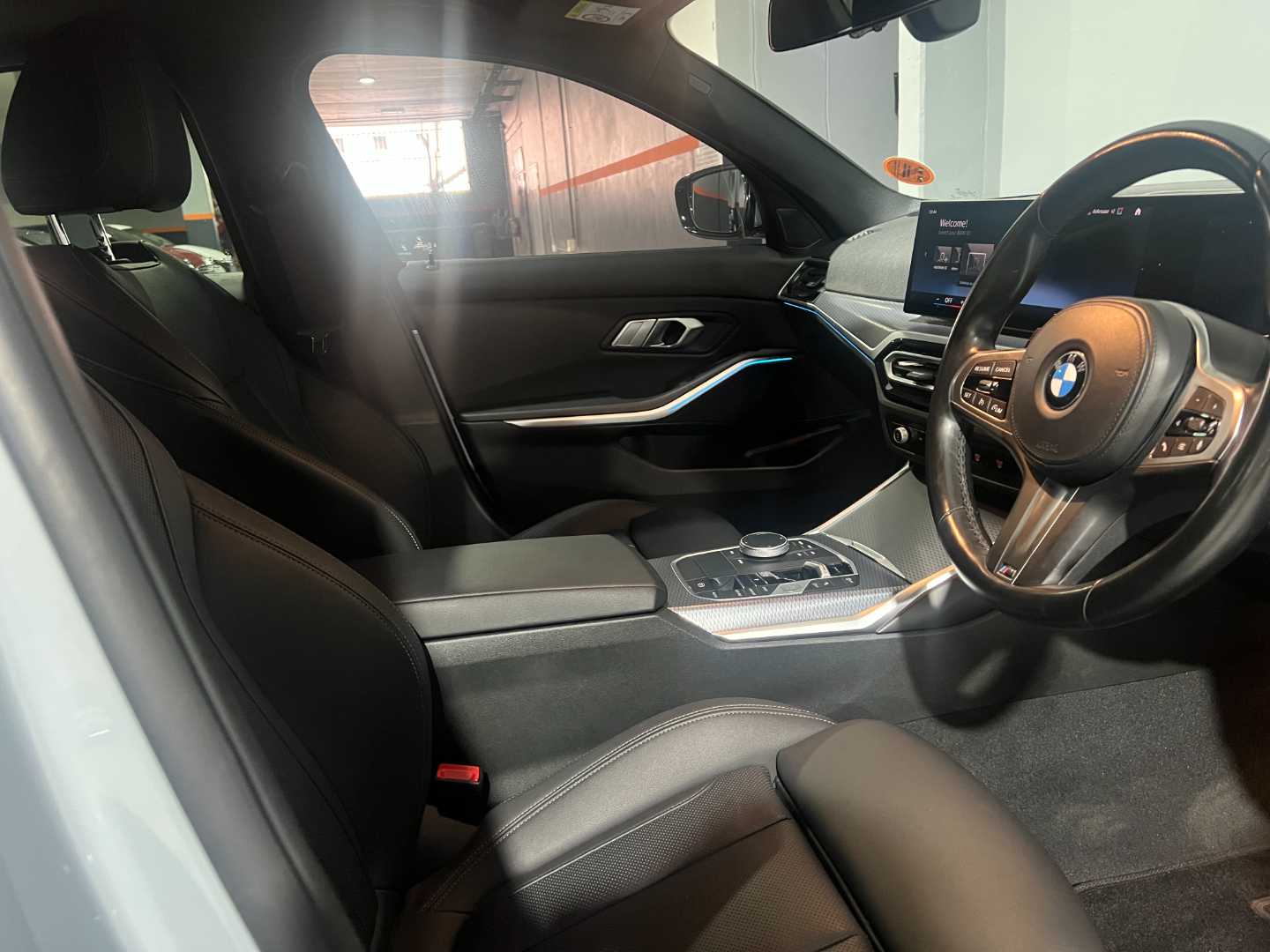 2024 BMW 3 Series (G20) 320i M Sport a/T - Image 10