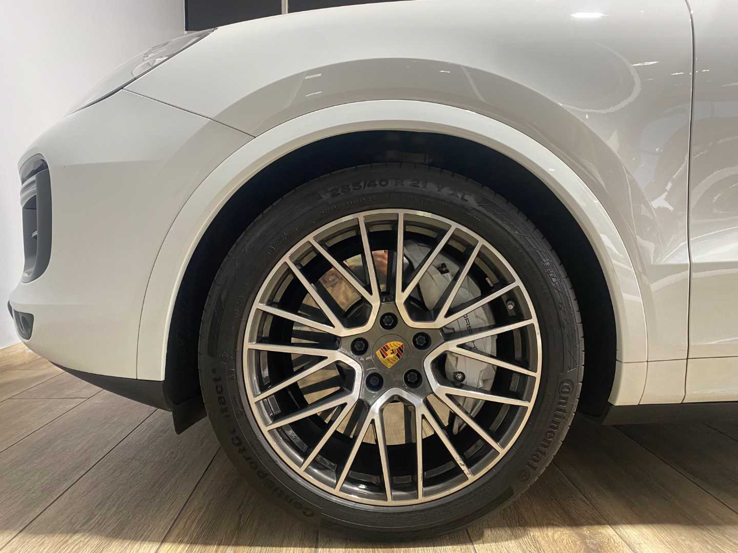 2020 PORSCHE Cayenne Coupe Turbo - Image 6