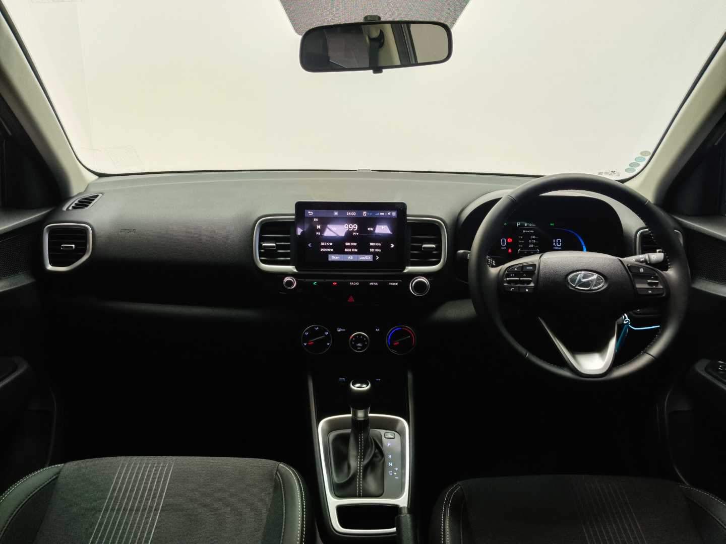 2025 HYUNDAI VENUE 1.0 EXECUTIVE DCT - Image 9