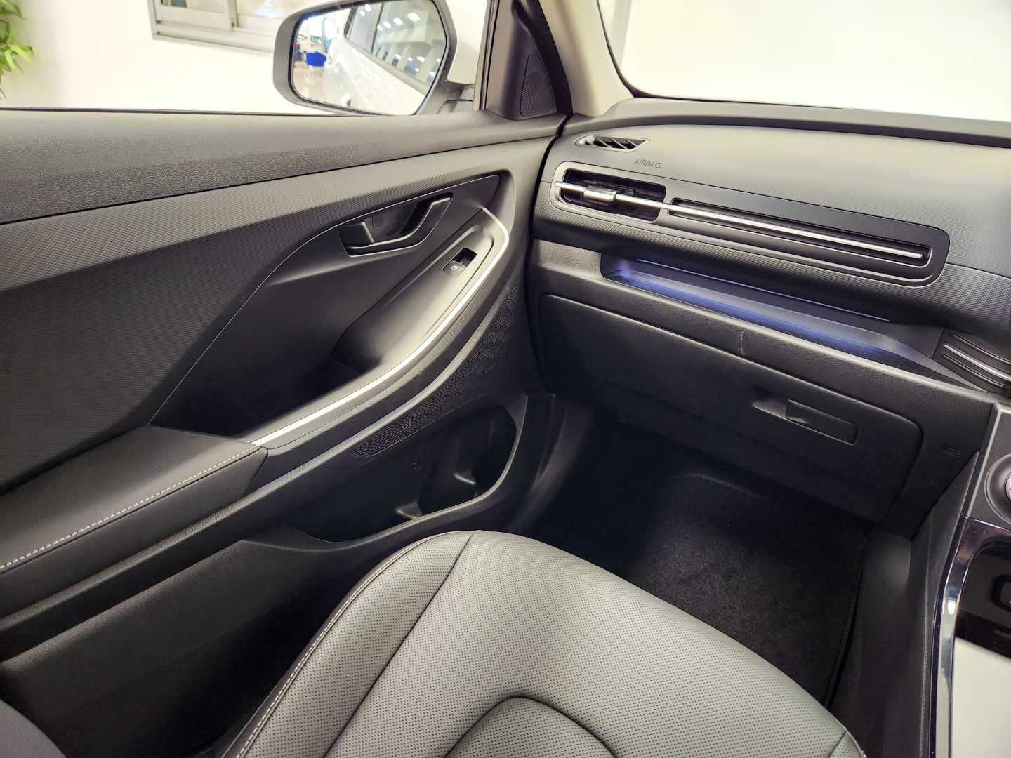 2025 HYUNDAI Alcazar 2.0 Executive at 7str My25 - Image 9