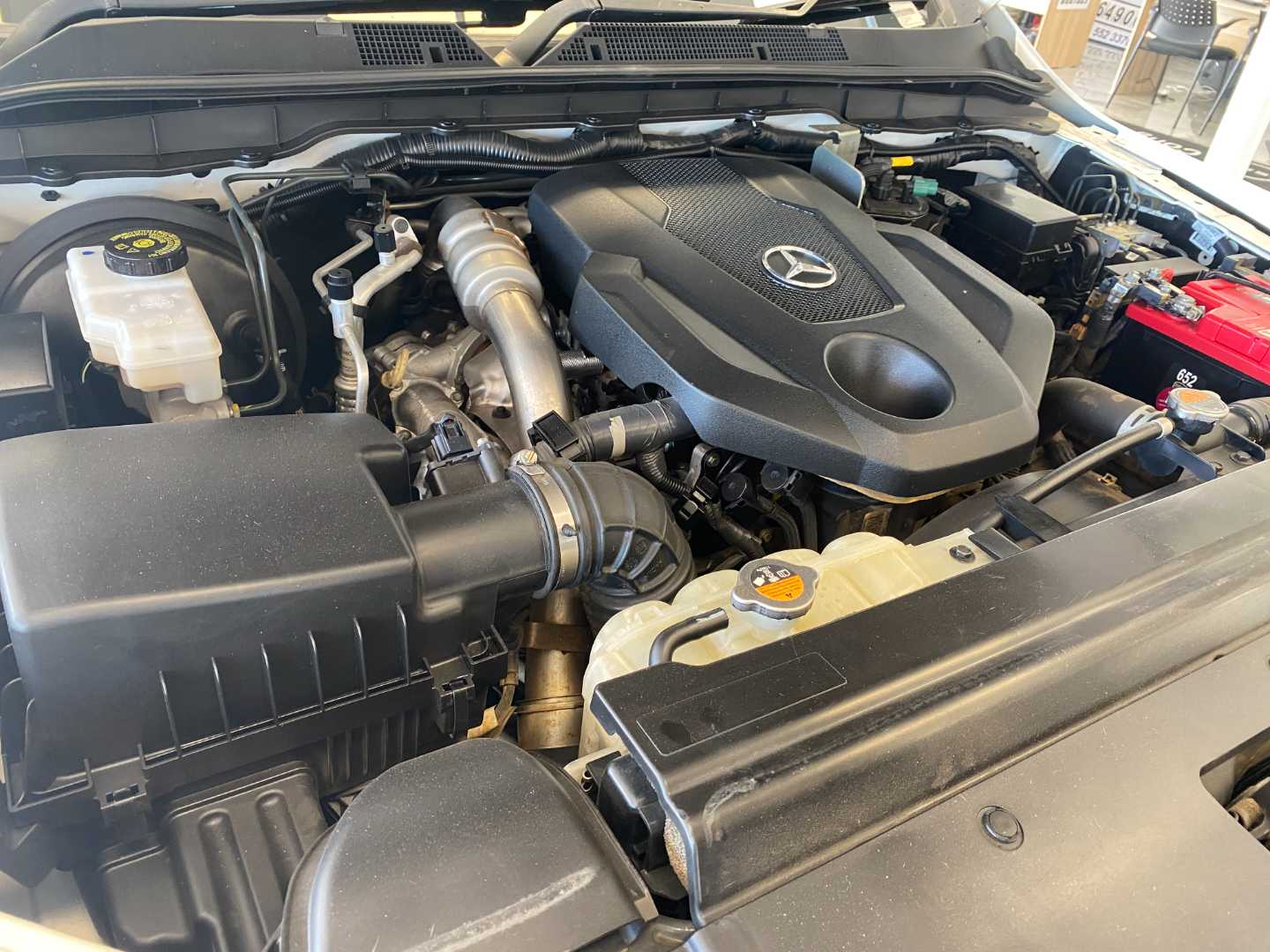 2019 MERCEDES-BENZ X250d 4x4 Progressive a/t Equip - Image 12