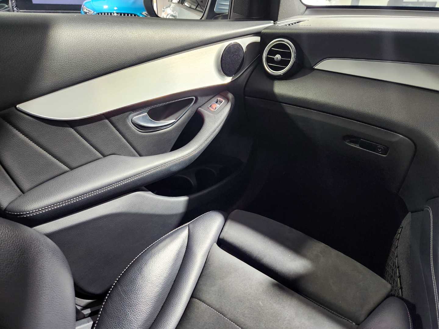 2017 MERCEDES-BENZ Glc 250d Amg - Image 9