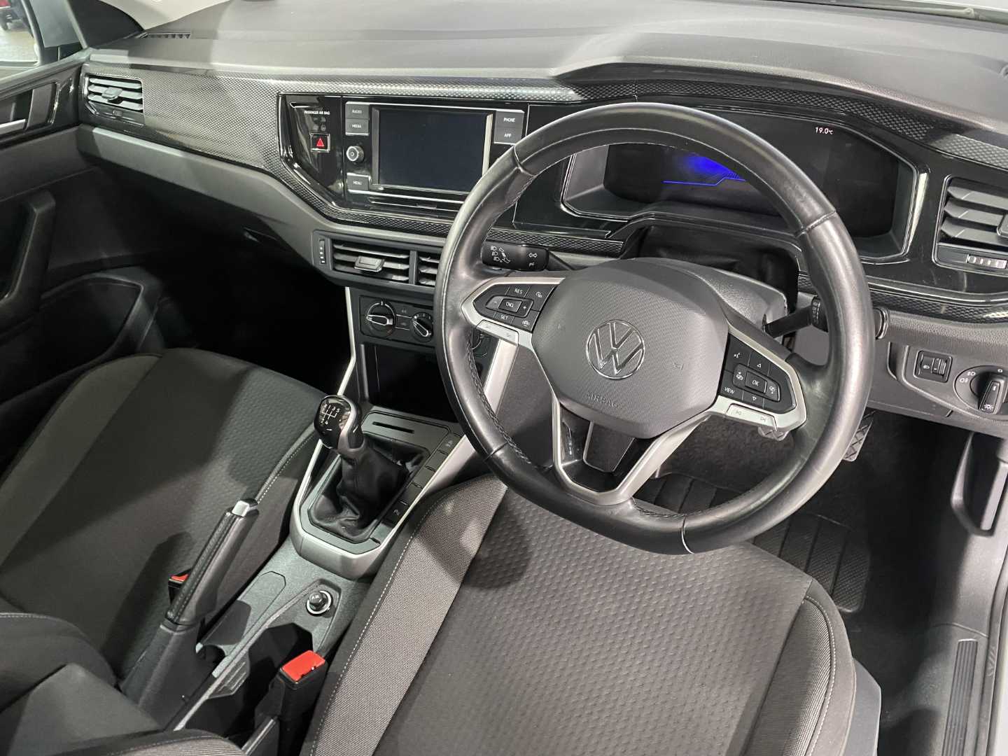 2024 VOLKSWAGEN Polo Playa / 1.0 Tsi Life - Image 11
