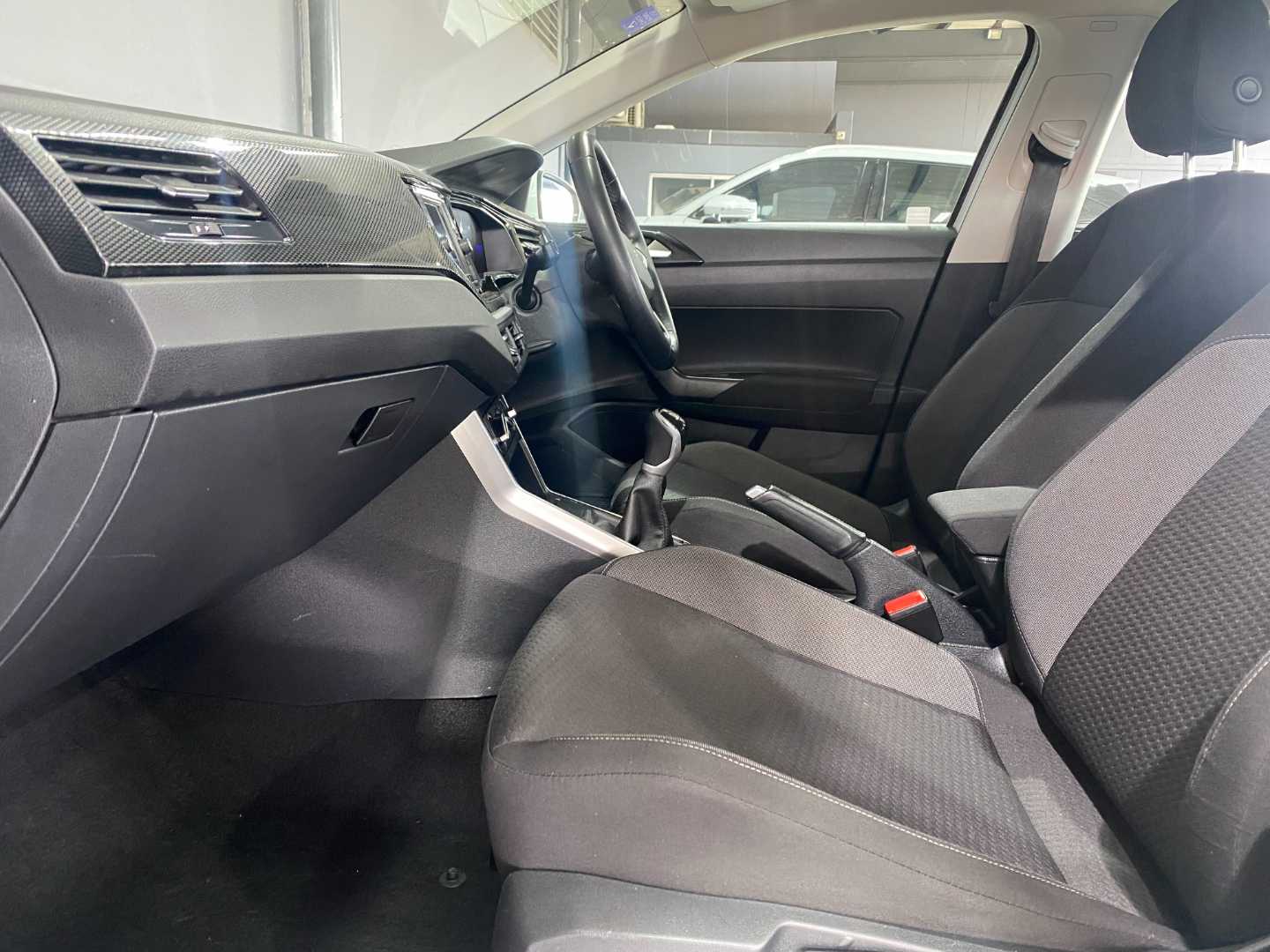 2024 VOLKSWAGEN Polo Playa / 1.0 Tsi Life - Image 8