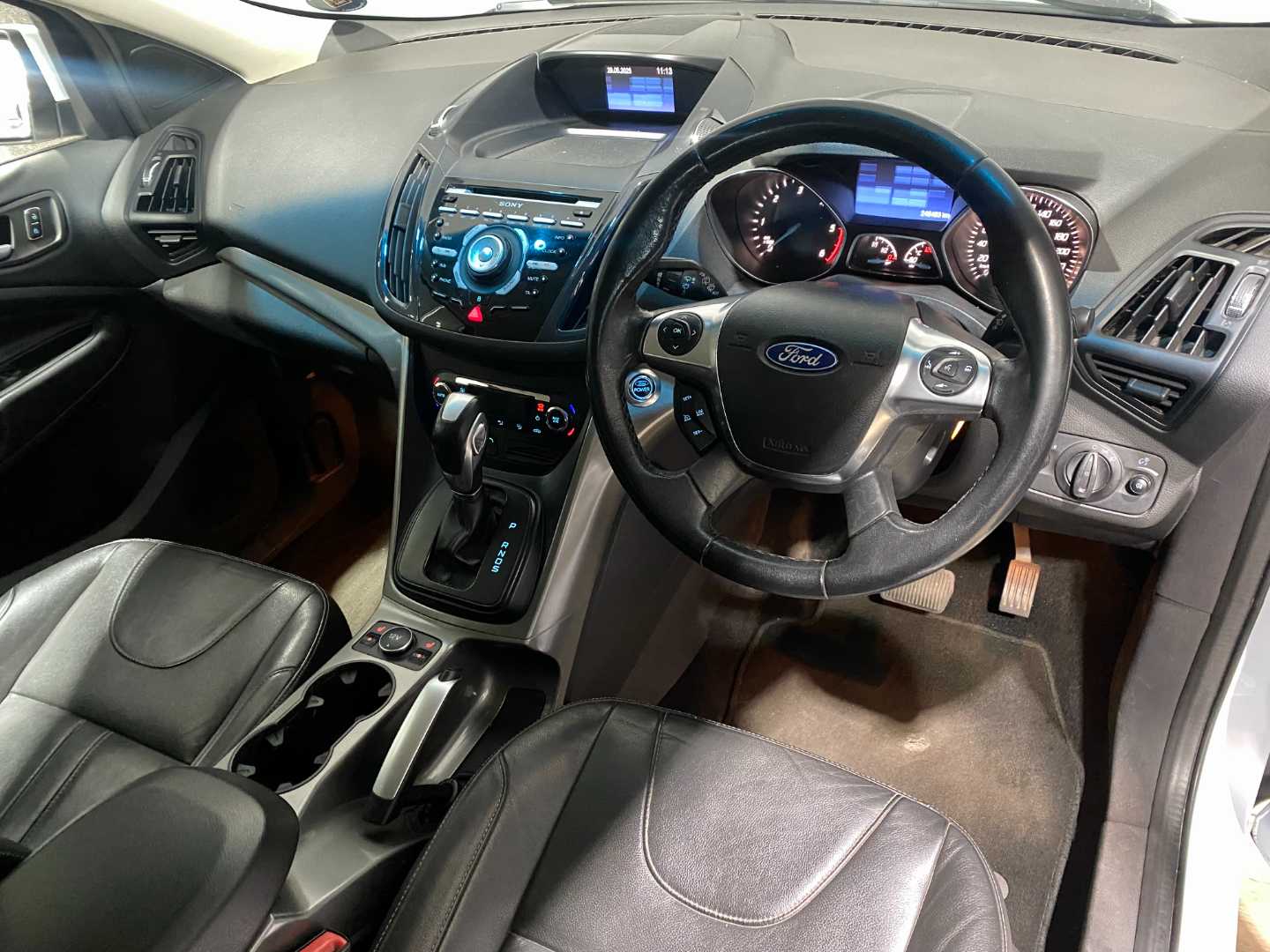 2014 FORD Kuga 2.0 Tdci Trend Awd Powershift - Image 11