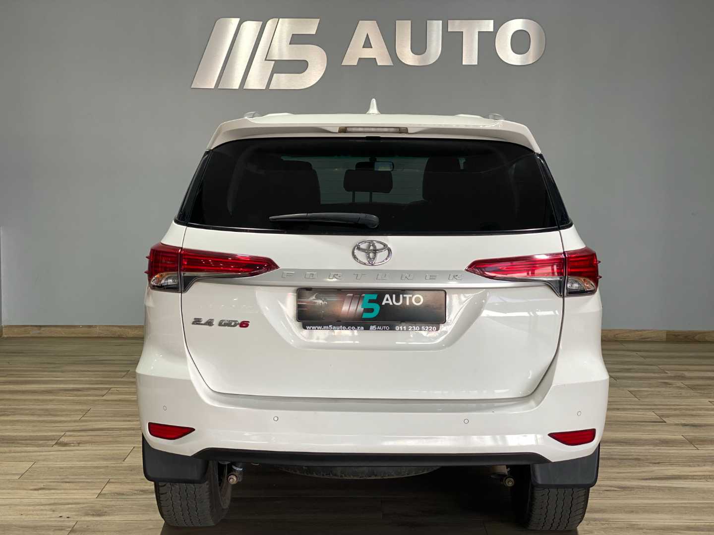 2022 TOYOTA Fortuner 2.4gd-6 R/B a/t - Image 5