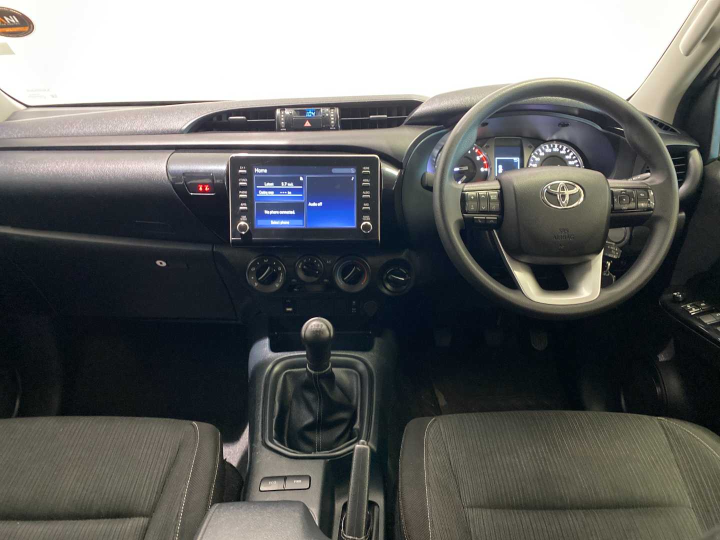 2024 TOYOTA Hilux 2016 On 2.4 Gd-6 Raider 4x4 P/U D/c - Image 11