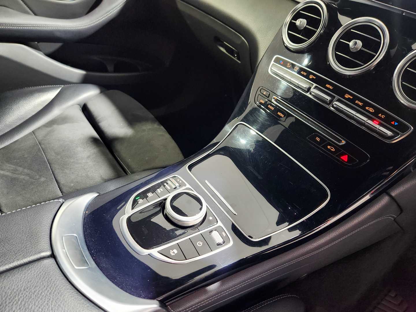 2017 MERCEDES-BENZ Glc 250d Amg - Image 11