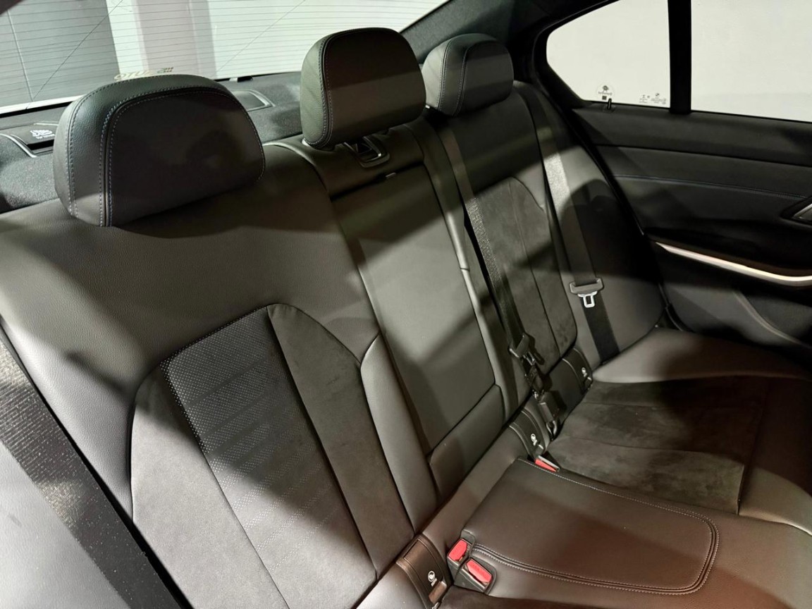 2021 BMW 3 Series (G20) 320d M Sport a/T - Image 14