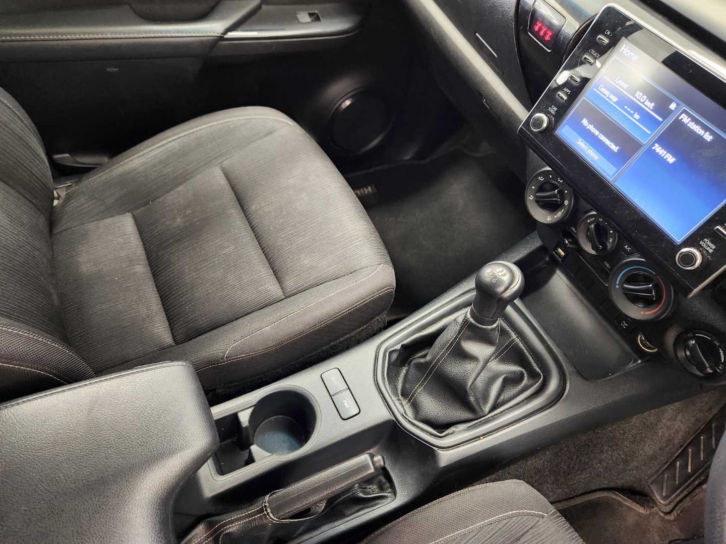 2023 TOYOTA Hilux 2016 On 2.4 Gd-6 Raider 4x4 P/U D/c - Image 11