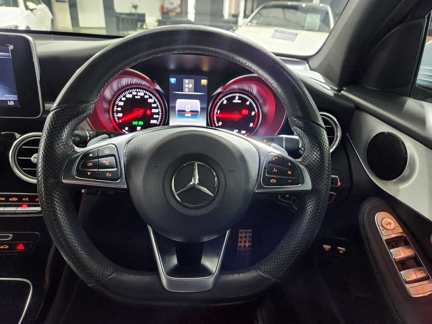 2017 MERCEDES-BENZ Glc 250d Amg - Image 14