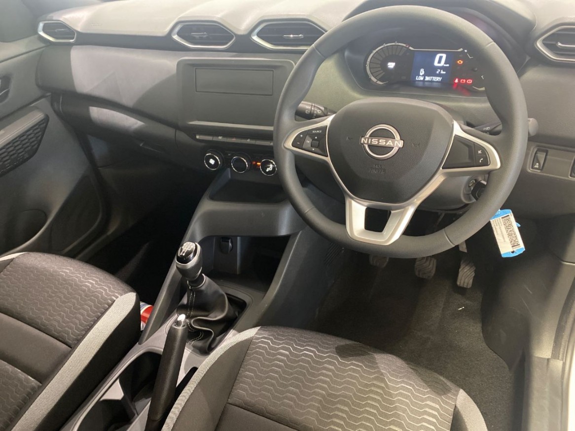 2025 NISSAN Magnite Move - Image 9