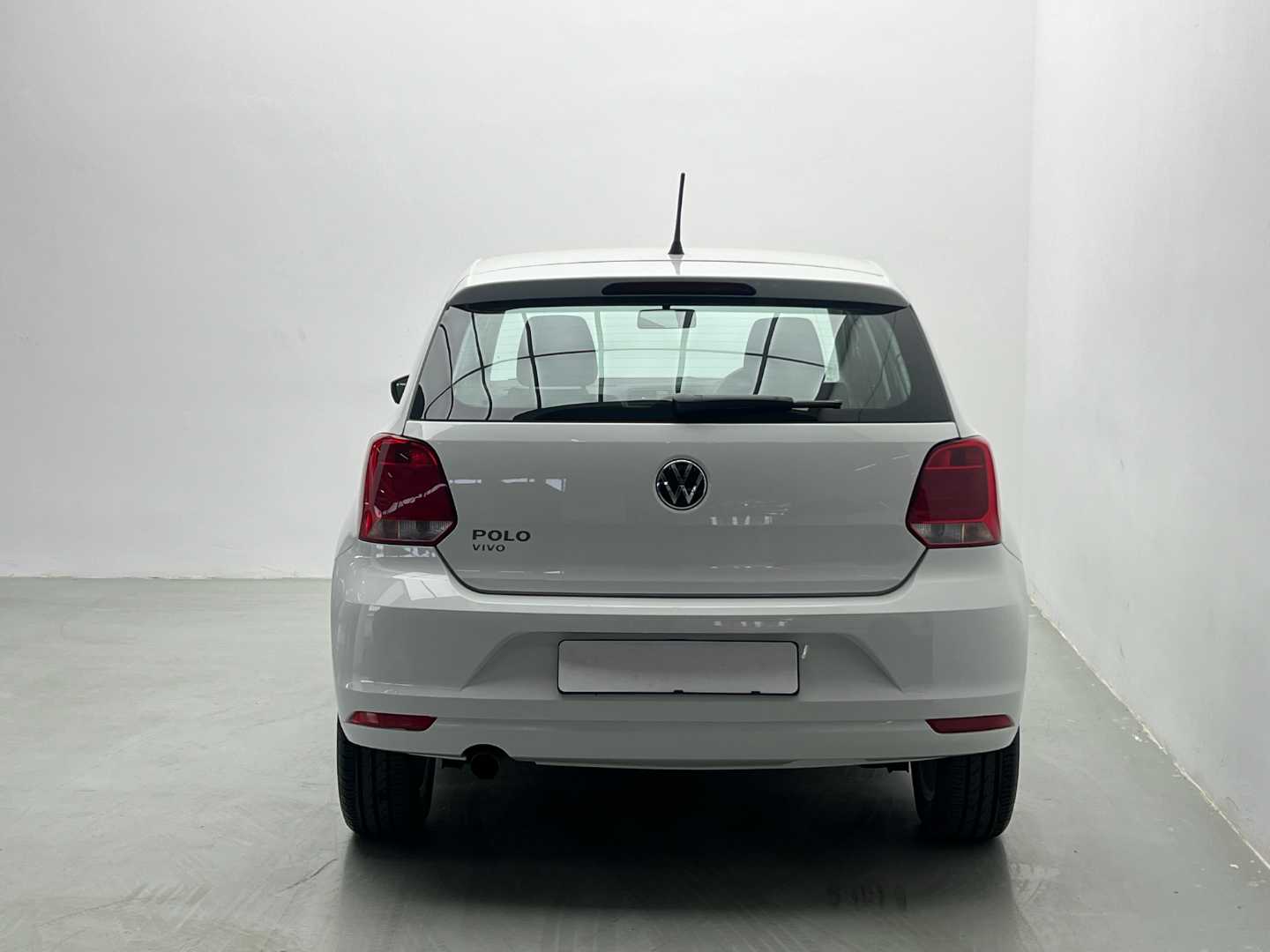 2024 VOLKSWAGEN Polo Vivo 1.6 Comfortline Tip (5dr) - Image 8