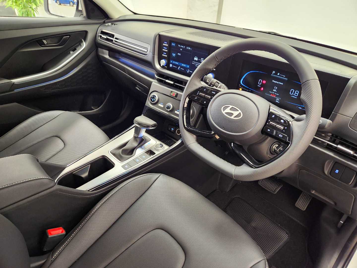 2025 HYUNDAI Alcazar 2.0 Executive at 7str My25 - Image 8