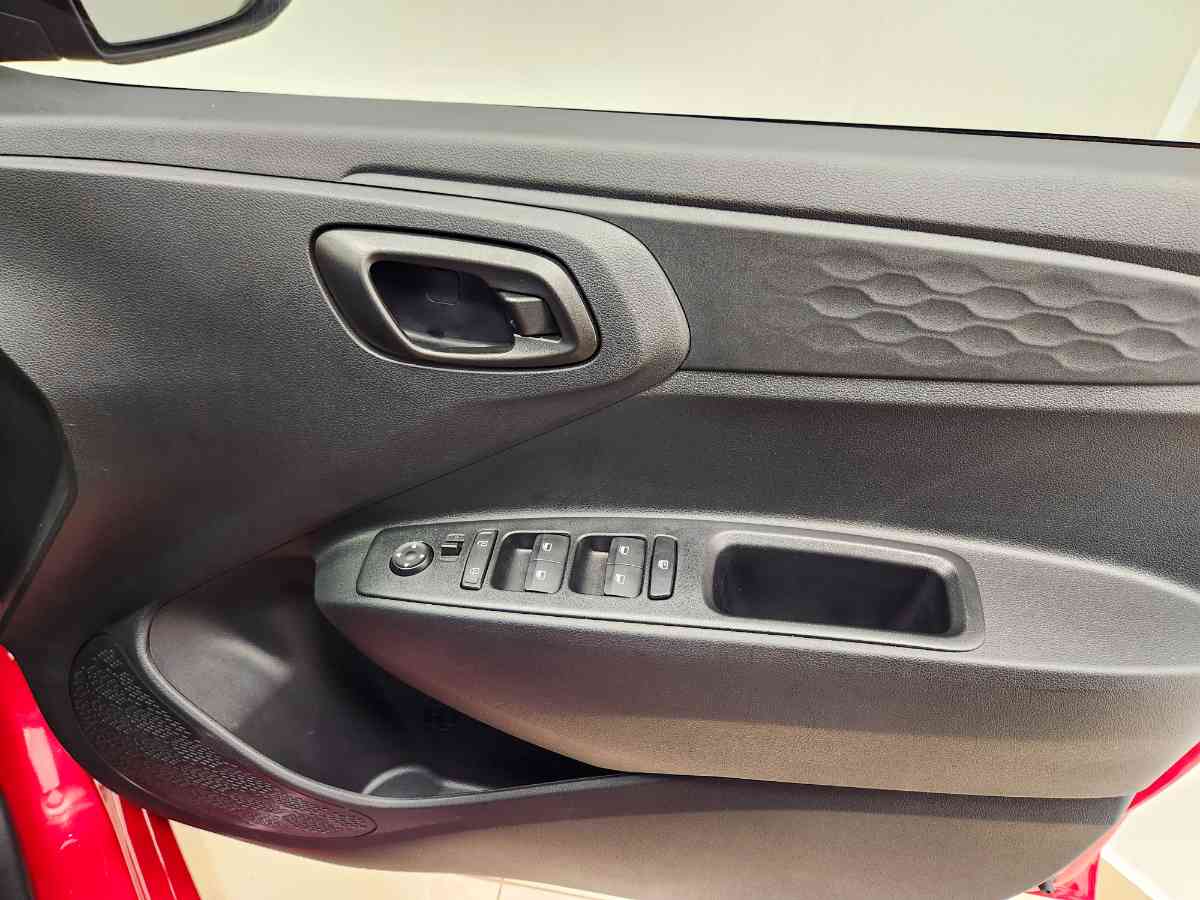 2025 HYUNDAI Grand I10 1.2 Motion/Premium a/t - Image 12