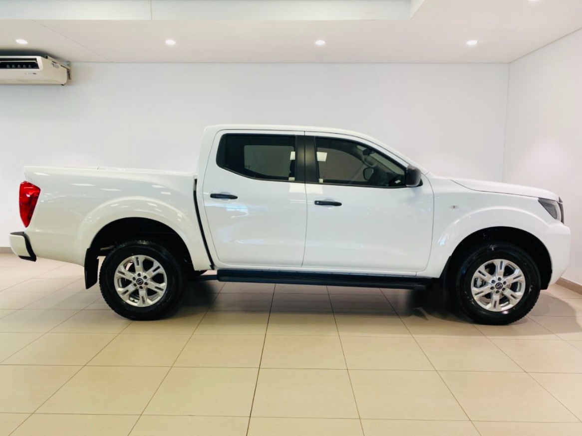 2025 NISSAN Navara 2.5ddti Se Plus D/C P/u - Image 3
