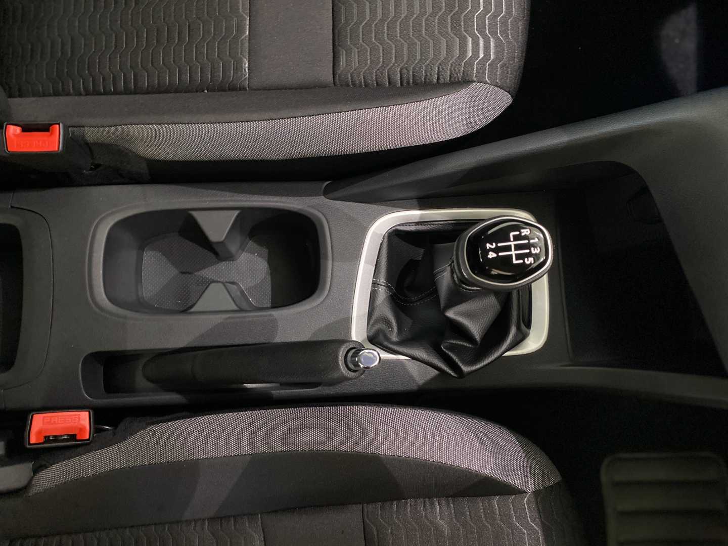 2025 NISSAN Magnite 1.0 Acenta Mt* - Image 12