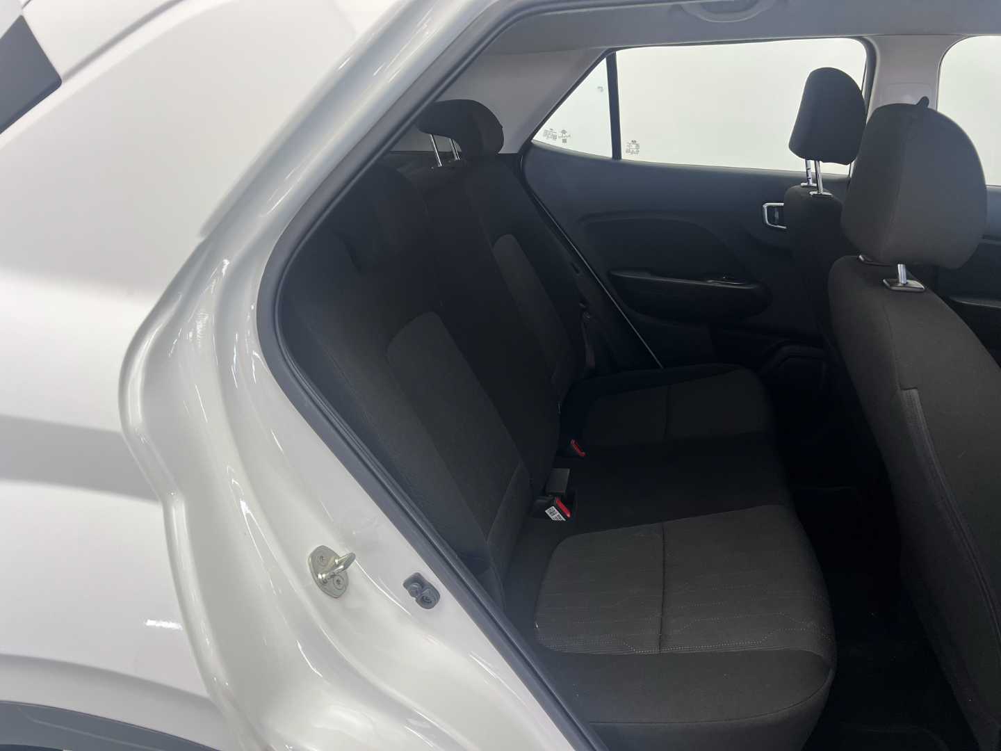 2022 HYUNDAI Venue 1.0 Tgdi Motion - Image 14