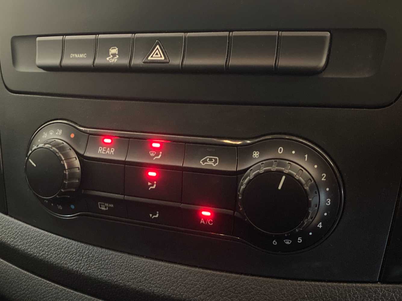 2024 MERCEDES-BENZ Vito / Viano Ml Gl 116 2.2 Cdi Tourer Pro a/t - Image 14