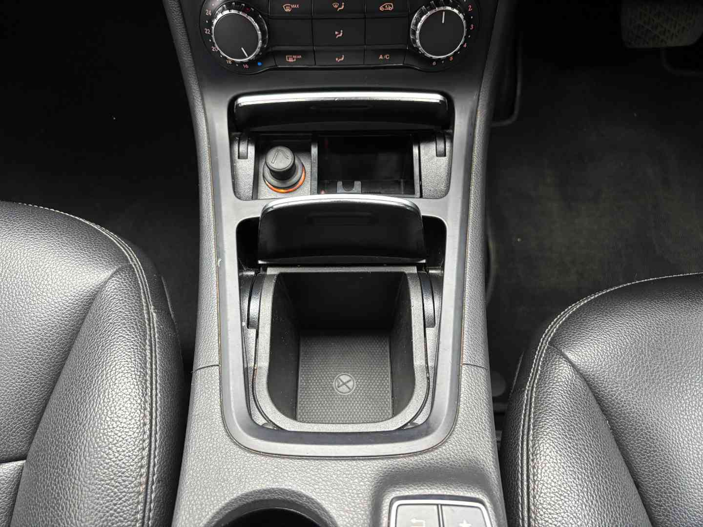 2015 MERCEDES-BENZ B Class 200 A/t - Image 17
