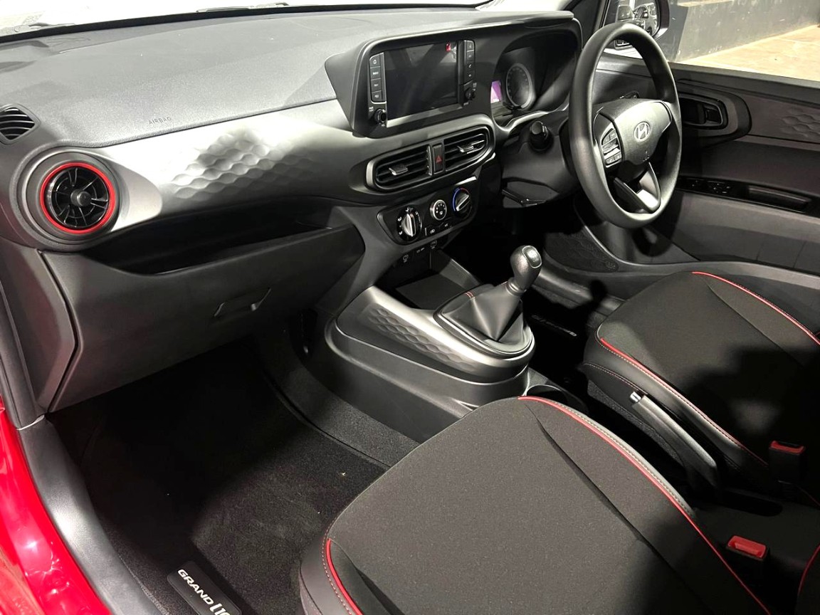 2025 HYUNDAI Grand I10 1.0 Premium M/T My24 - Image 16