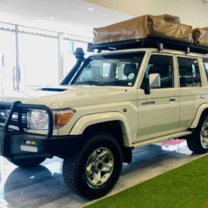 2019 TOYOTA Landcruiser 70 Series 76 4.5d V8 S/w Equipped