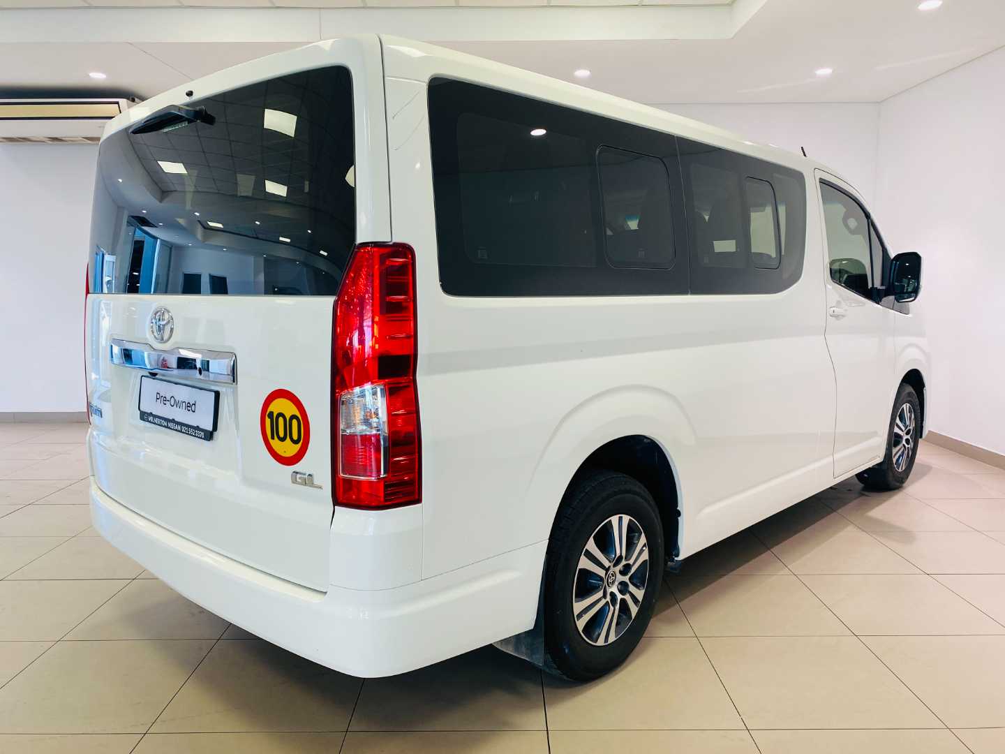 2023 TOYOTA Quantum 2.8 Gl 11 Seat - Image 4
