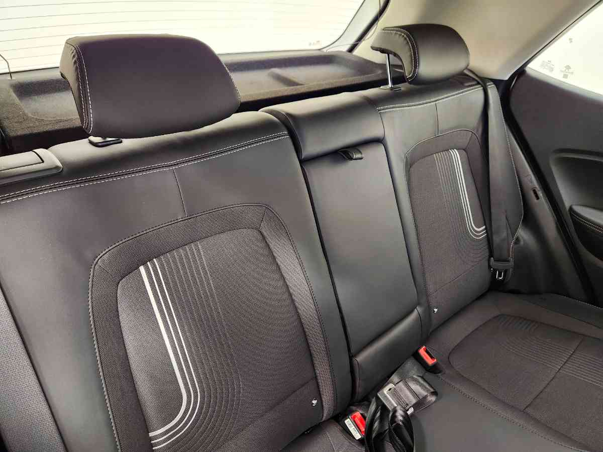 2025 HYUNDAI Venue 1.2 Executive Mt My24 - Image 16